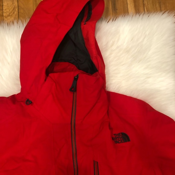 The North Face Bold Red Hooded coat - Picture 3 of 9